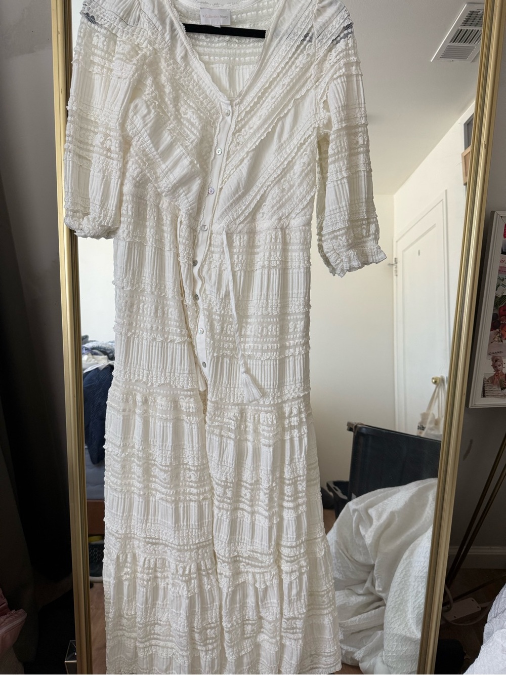 White Textured Button-Front Maxi Dress with V-Neck and Waist Tie